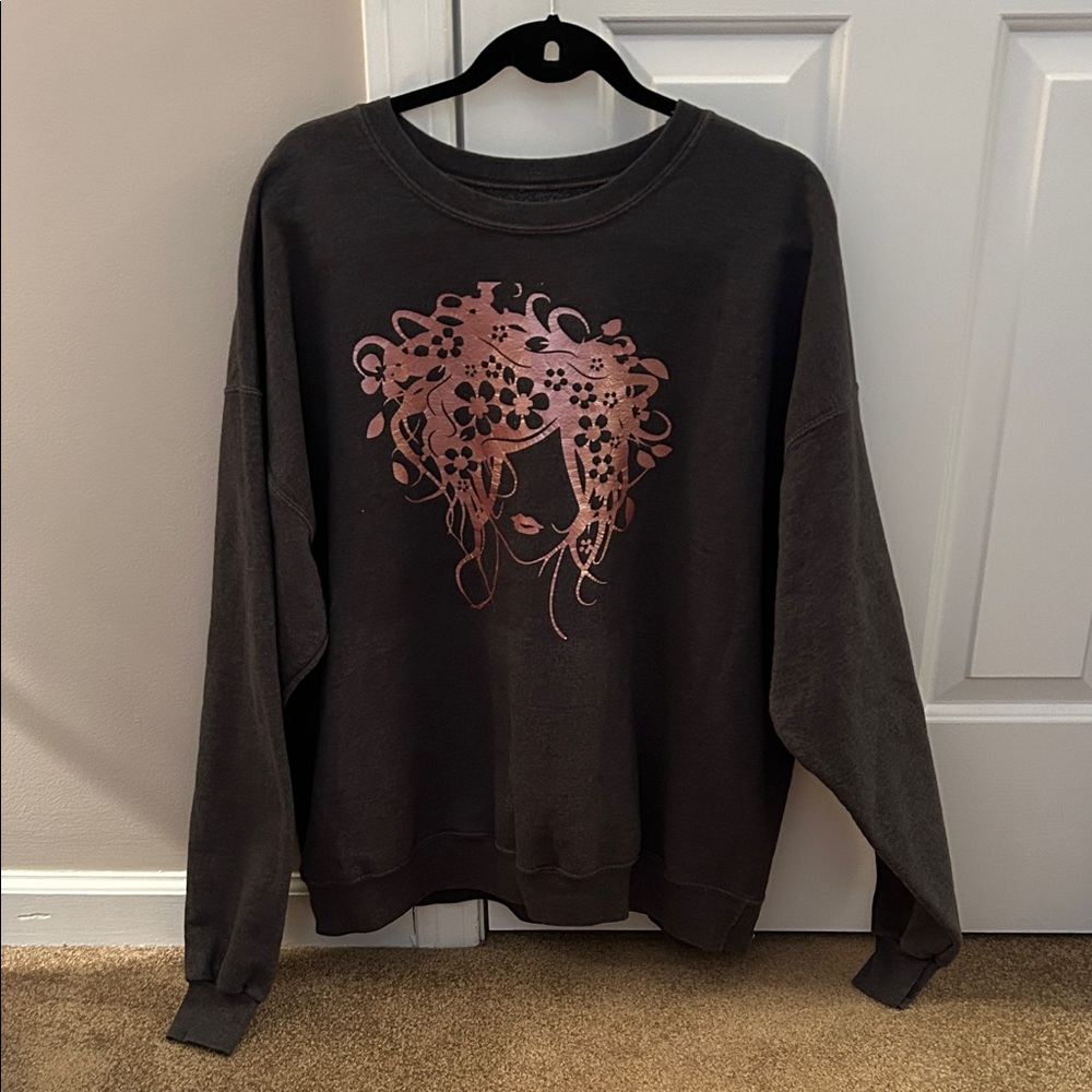 Gray Sweatshirt with Pink Graphic